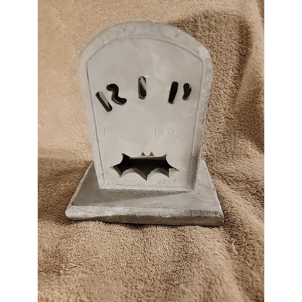 R.I.P Tombstone Clay Tea Light‎ Candle Holder